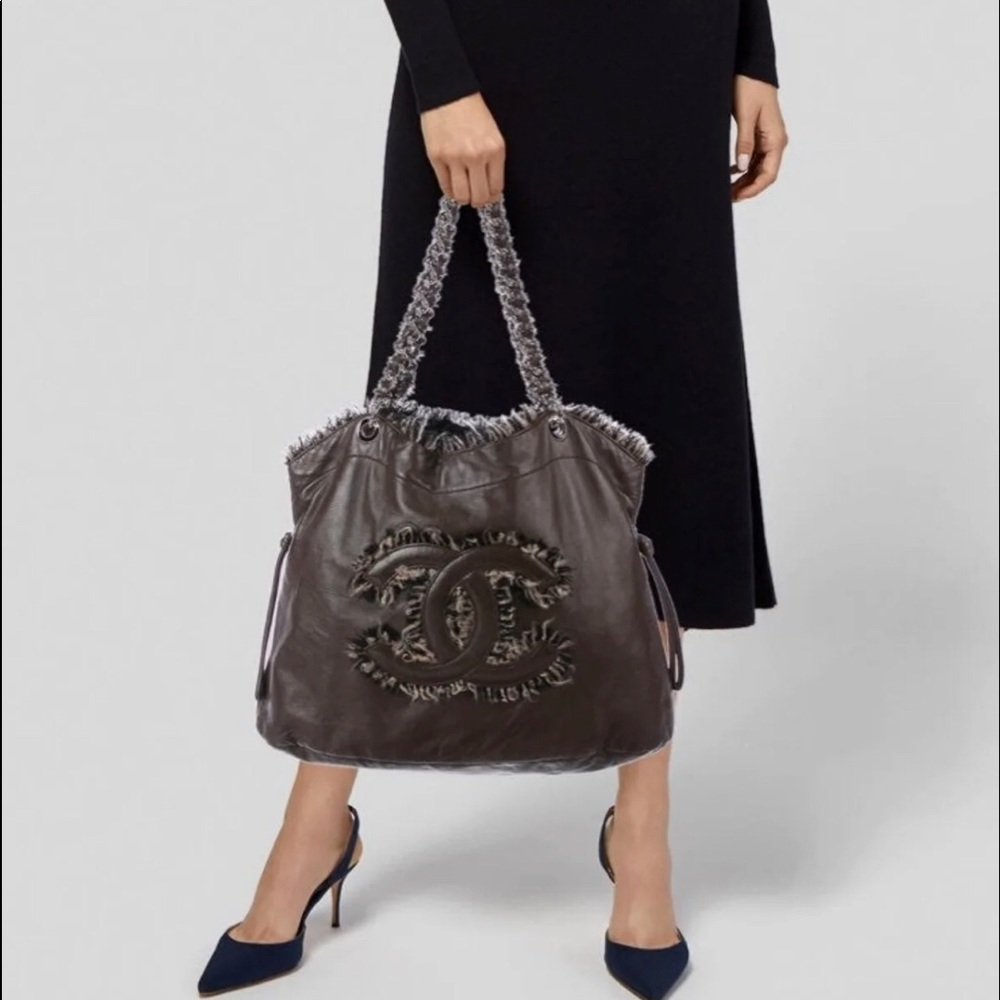 Chanel Large Tote Bag Tweedy CC